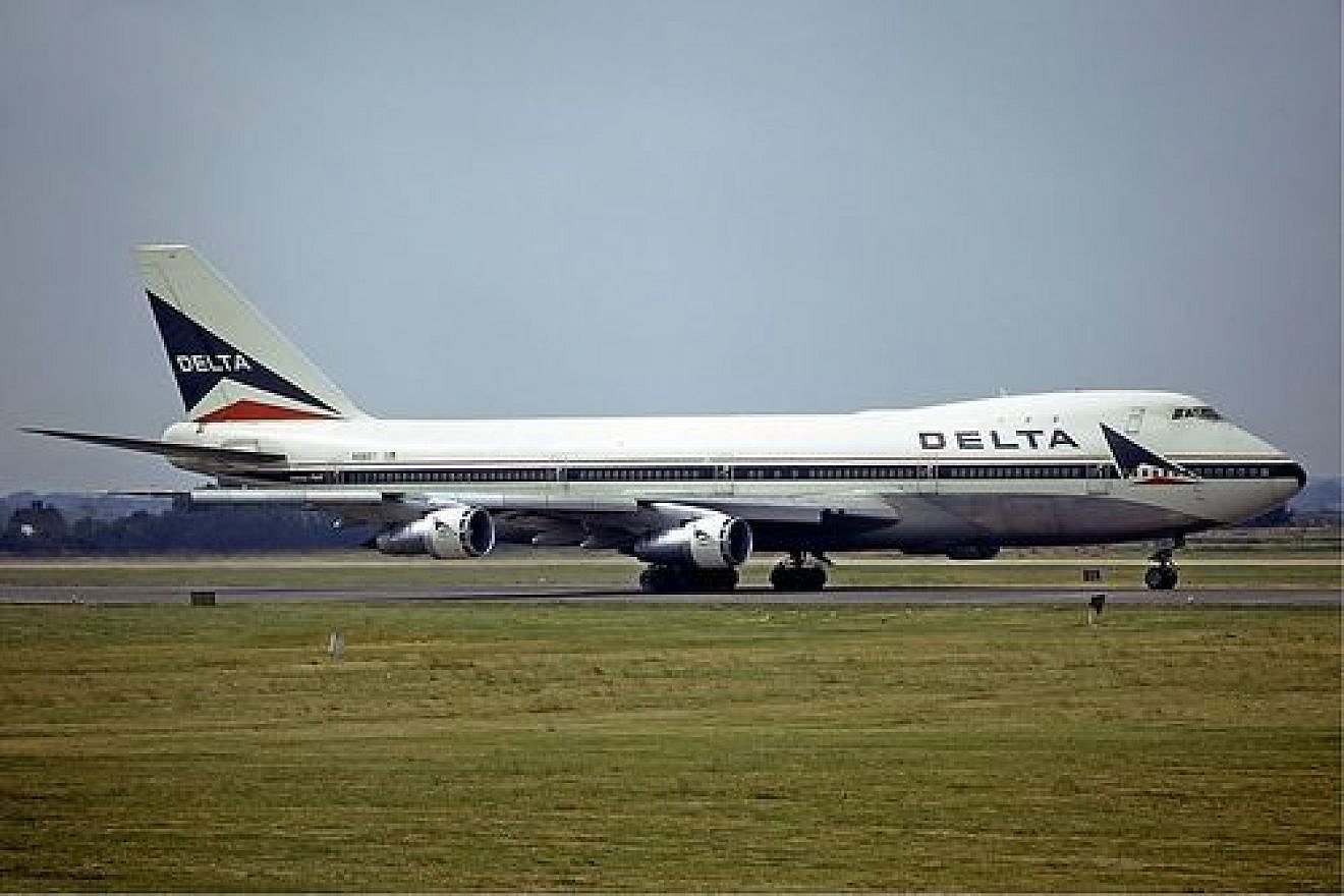 A Delta Air Lines plane. Photo by Steve Fitzgerald via Wikimedia Commons.