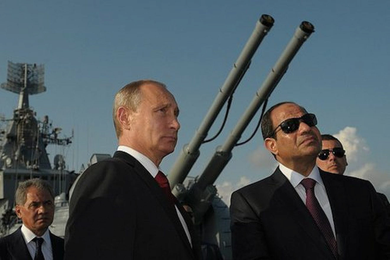 Russian President Vladimir Putin and Egyptian President Abdel Fattah El-Sisi visit Russia's Moskva missile cruiser on Aug. 12, 2014. Credit: Russian Presidential Press and Information Office.