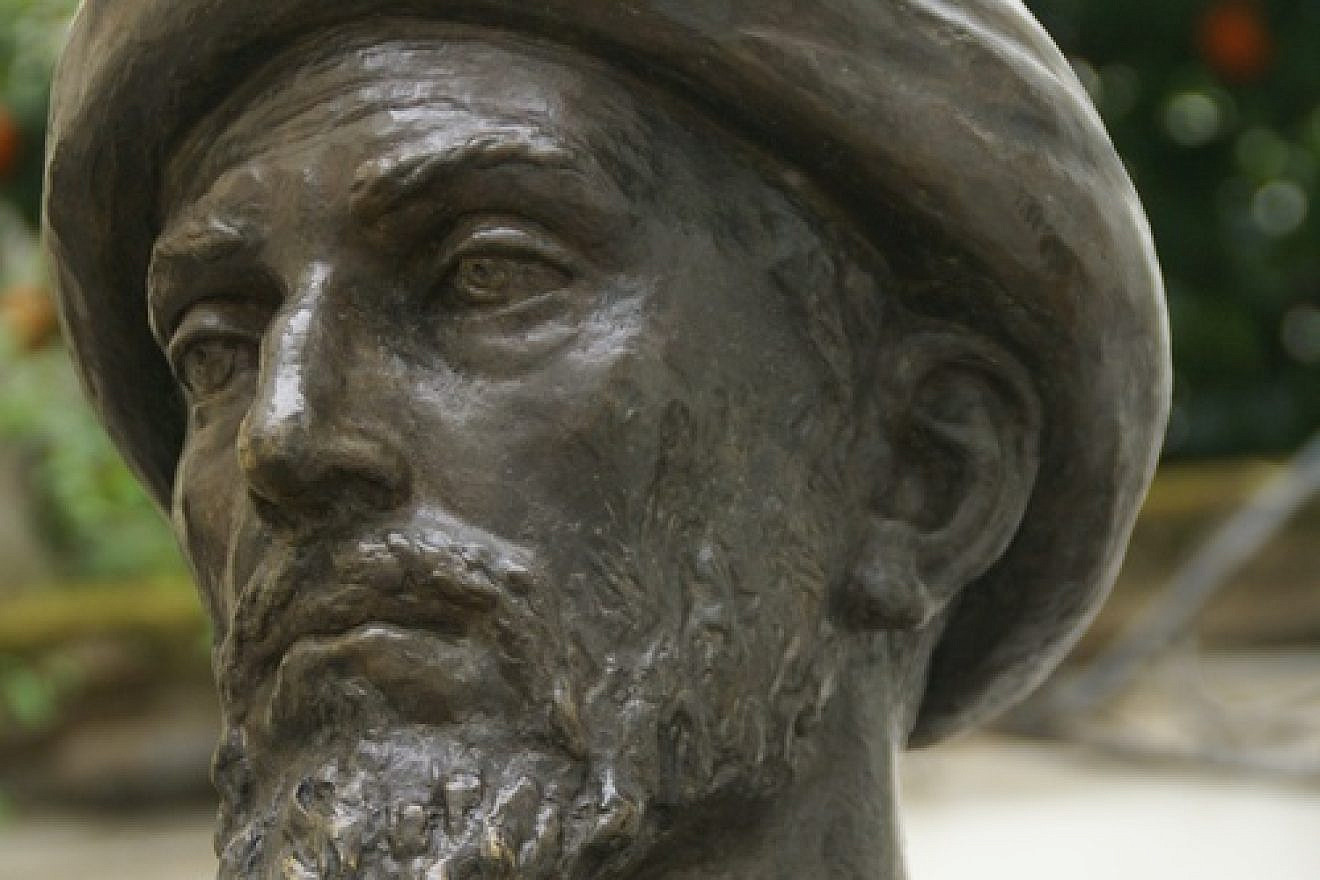 A bronze statue of Maimonides in Cordoba, Spain. Credit: David Baron via Wikimedia Commons.