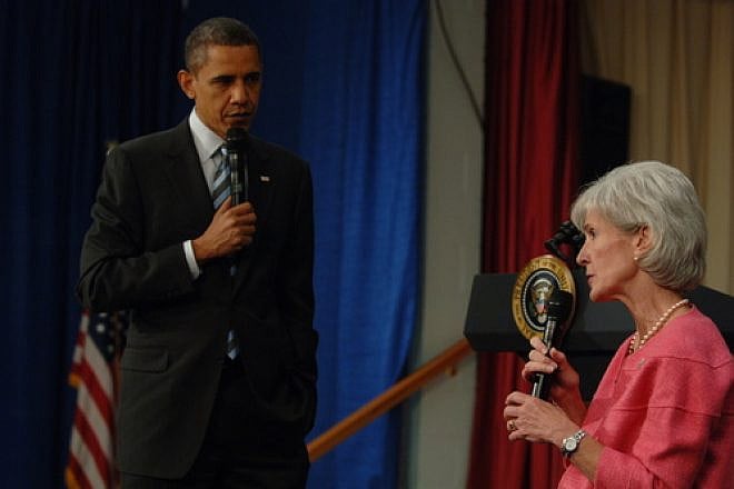 Click photo to download. Caption: In June 2010, President Barack Obama and Secretary of Health and Human Services Kathleen Sebelius lead a question-and-answer session to address issues relating to the Affordable Care Act. Credit: HHS photo by Chris Smith.