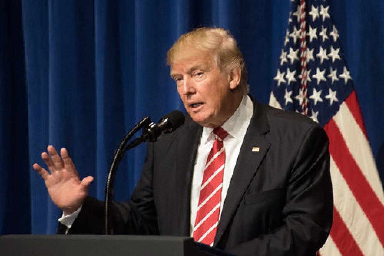 U.S. President Donald Trump speaking to troops while visiting the U.S. Central Command and U.S. Special Operations Command at MacDill Air Force Base in Florida on Feb. 6, 2017. Credit: Department of Defense Photo by D. Myles Cullen/Released.