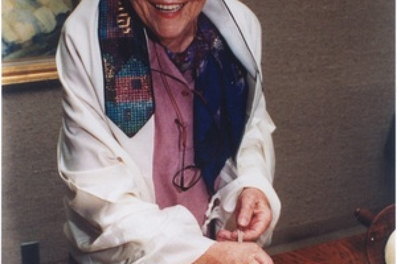 Judith Kaplan Eisenstein at the 70th anniversary of her bat mitzvah, 1992. Credit: Archives, Reconstructionist Rabbinical College.