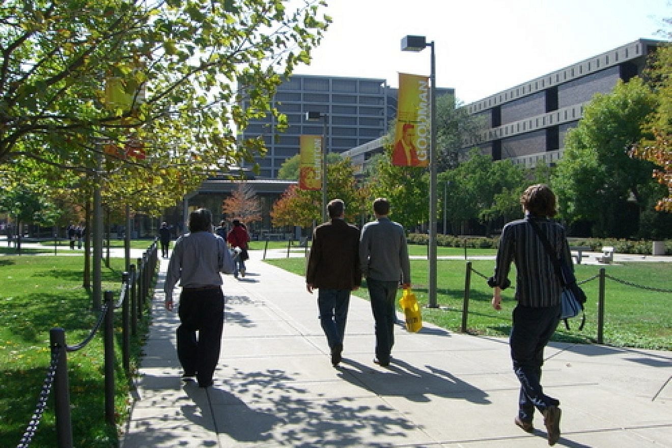 The campus of the University of Illinois at Chicago. Credit: Onar Vikingstad via Wikimedia Commons.