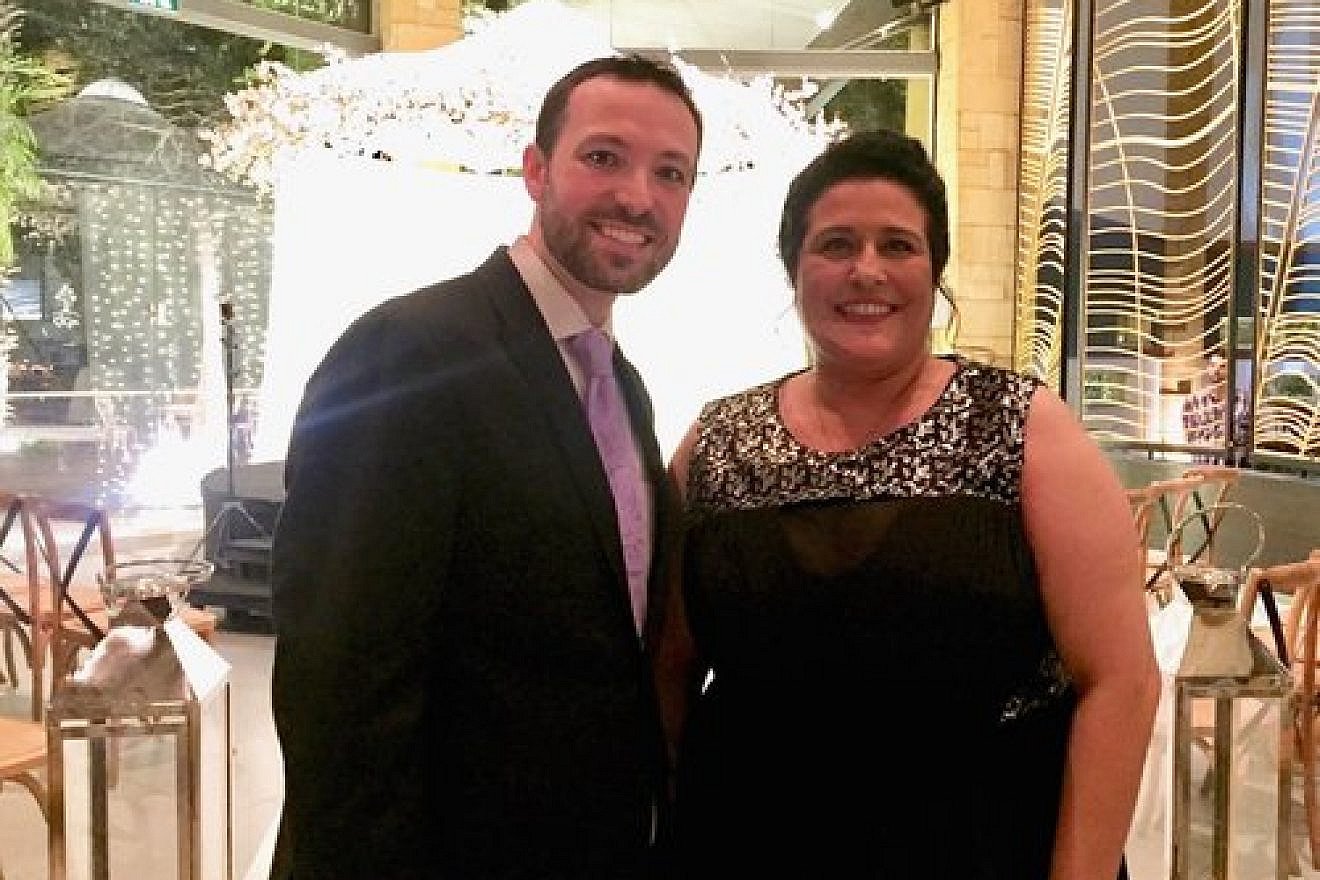 Kidney donor Rabbi Ari Sytner with his recipient, Ronit Havivi, at the recent wedding of Havivi's daughter. Credit: Courtesy of Rabbi Ari Sytner.