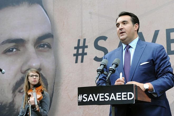 Click photo to download. Caption: Jordan Sekulow, executive director of the American Center for Law and Justice, speaks to a crowd gathered outside the White House on Sept. 25, 2014, to pray for the release of Pastor Saeed Abedini from prison in Iran. Abedini was eventually freed in January 2016. Credit: American Center for Law and Justice.