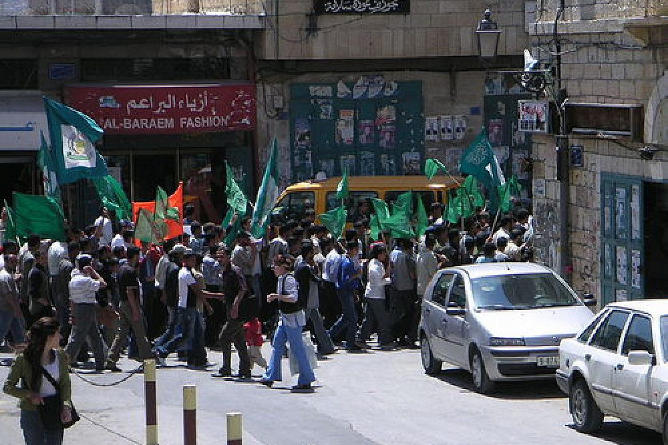 A rally in Bethlehem in support of Hamas. Credit: Soman via Wikimedia Commons.