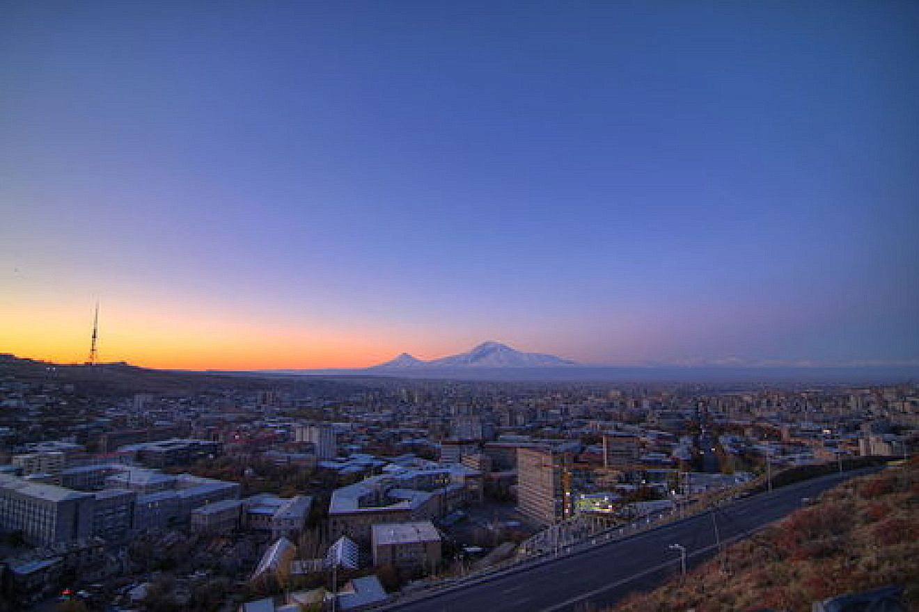 A view of the Armenian capital city of Yerevan. Source: Wikimedia Commons.