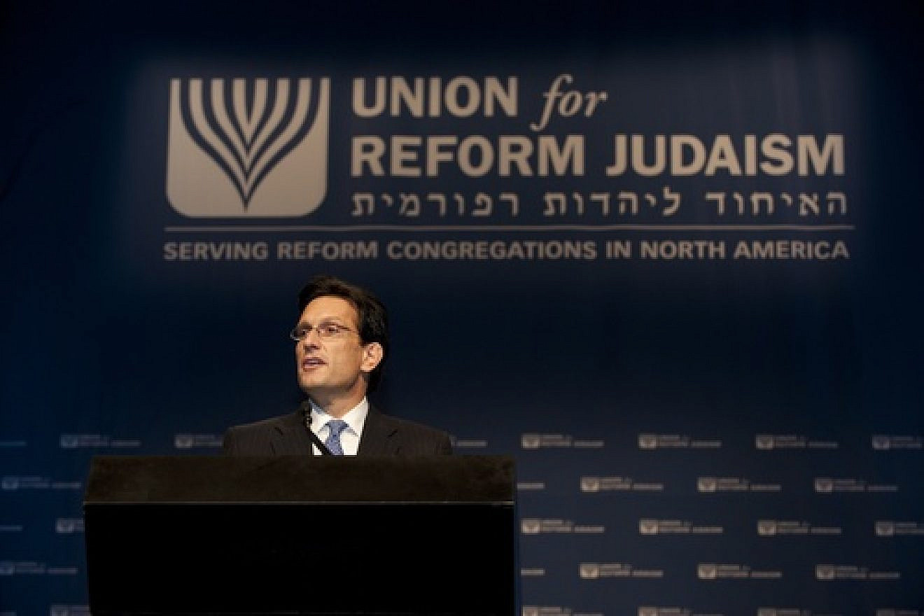 Click photo to download. Caption: U.S. Rep. Eric Cantor (R-VA), House Majority Leader, addresses the Union for Reform Judaism biennial on Nov. 15. Credit: Courtesy Union for Reform Judaism.