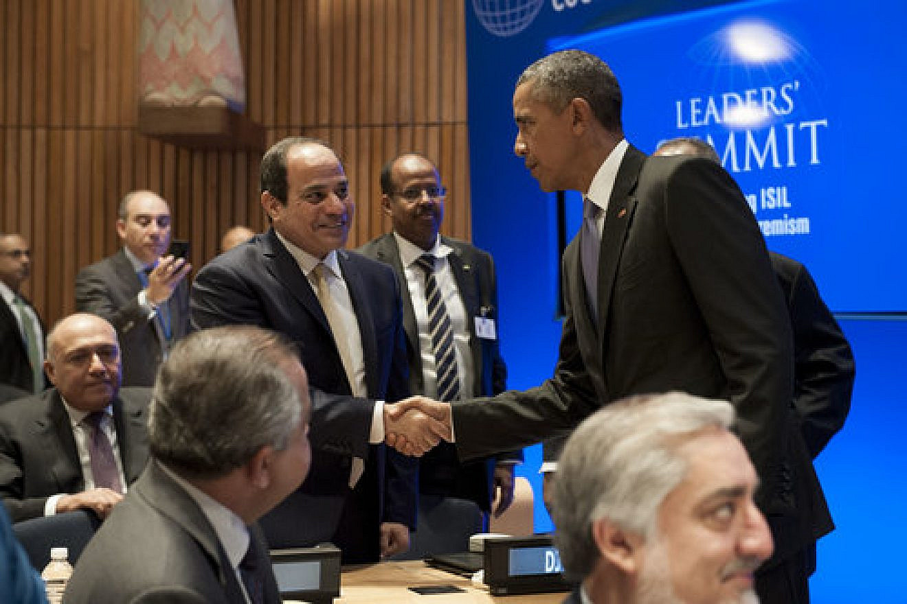 Egyptian President Abdel Fattah El-Sisi and U.S. President Barack Obama shake hands at the United Nations-hosted Leaders’ Summit on Countering Violent Extremism on Sept. 29, 2015. Credit: UN Photo/Kim Haughton.