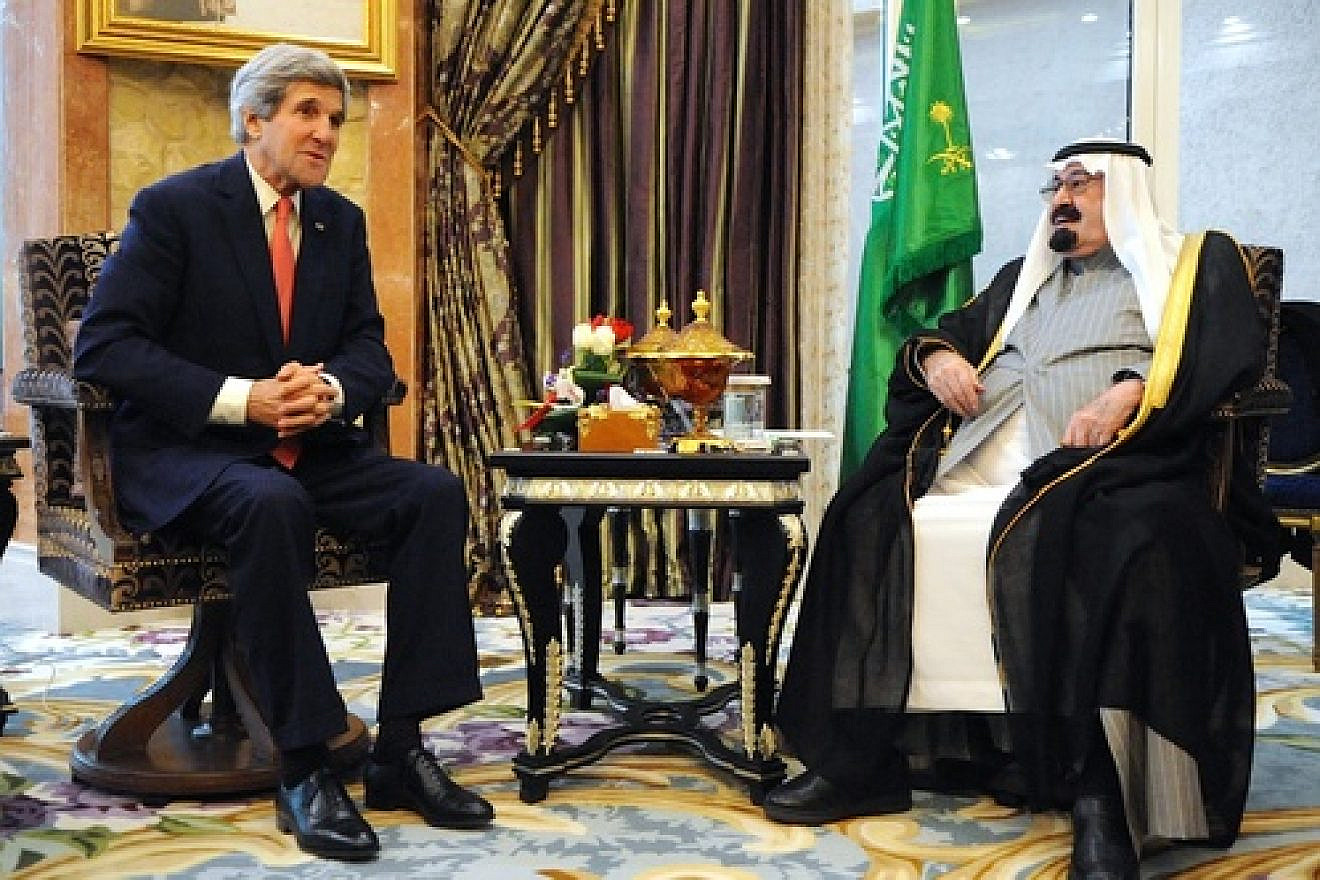 U.S. Secretary of State John Kerry meets with King Abdullah of Saudi Arabia on Jan. 5, 2014. Credit: U.S. State Department.