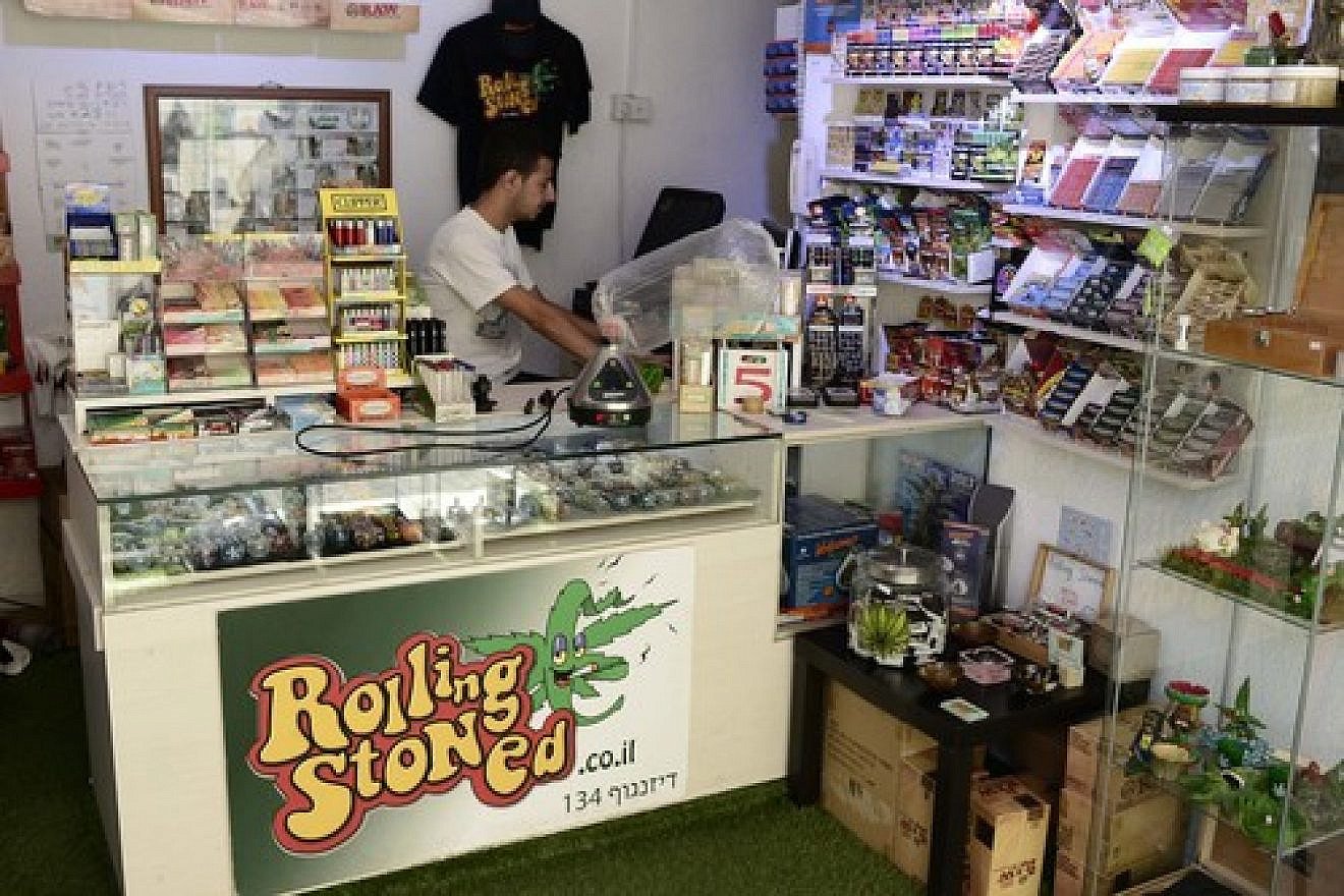 Inside "Rolling Stoned," a Tel Aviv-based smoke shop that offers Israel's largest variety of smoking and vaporizing paraphernalia for medical marijuana and tobacco. Credit: Tomer Neuberg/Flash90.