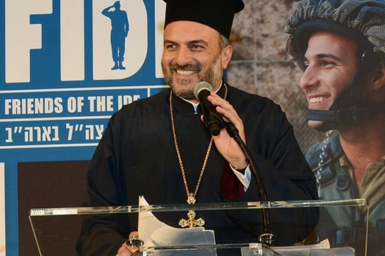 Father Gabriel Naddaf, a prominent Israeli Christian leader, addresses the Friends of the Israel Defense Forces' Texas Region gala in Houston. Photo by Alan Ross.