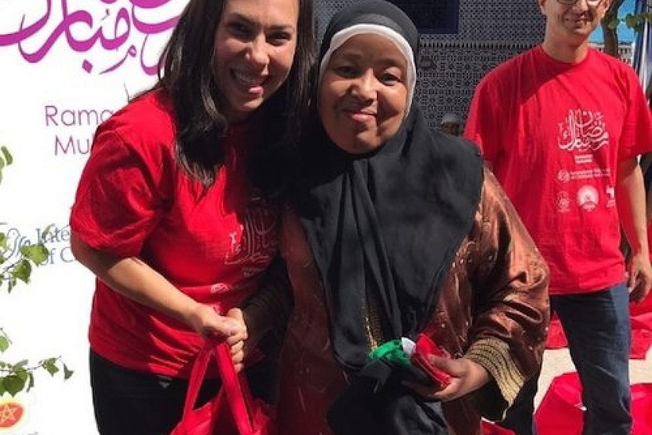 Yael Eckstein (left), senior vice president of the International Fellowship of Christians and Jews, participates in The Fellowship’s distribution of food to needy Moroccan families during Ramadan. Credit: Kobi Yifrach.