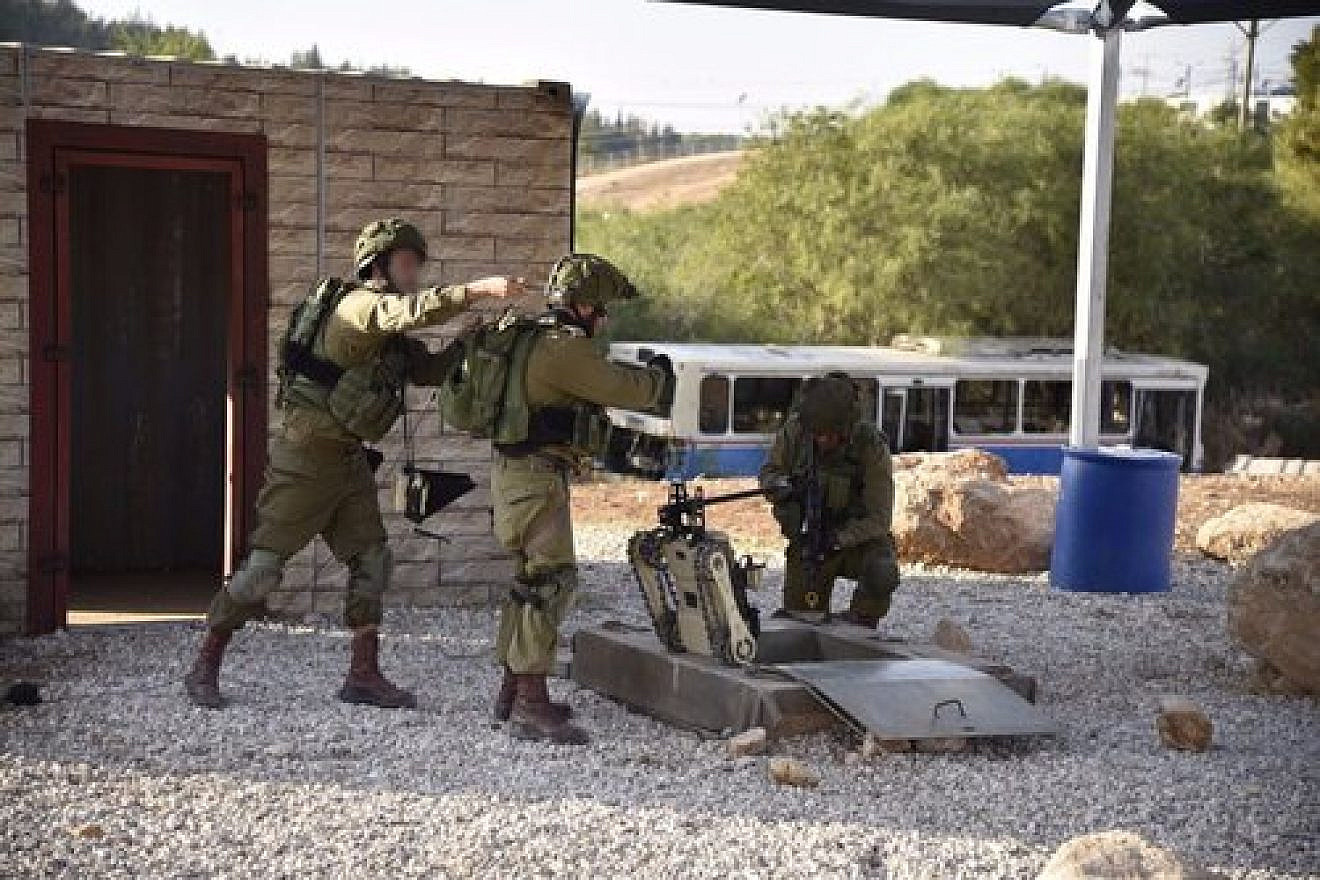 An IDF unit demonstrates counter-terrorist warfare techniques for visitors from NATO countries earlier this month. Credit: IDF Spokesperson's Unit.