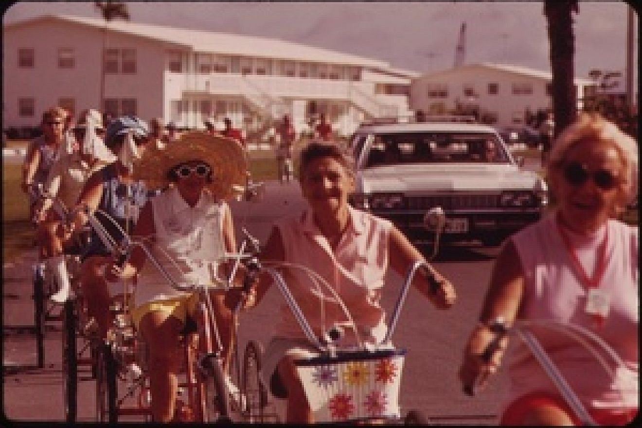 Senior citizens, known as "snowbirds" when they retire to warm locations, ride their bikes. Credit: Wikimedia Commons.