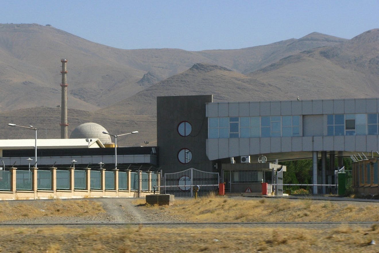 The Iranian heavy water reactor near Arak. Credit: Nanking2012 via Wikimedia Commons.