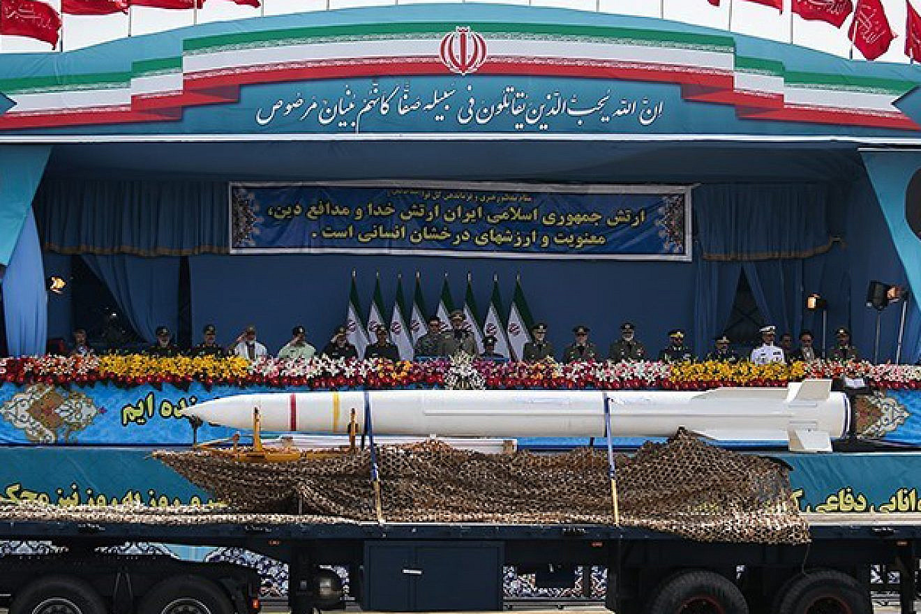 A Bavar-373 Iranian long-range mobile air defense system is displayed during Iran's "Army Day" in 2015. Credit: Tasnim News Agency via Wikimedia Commons.