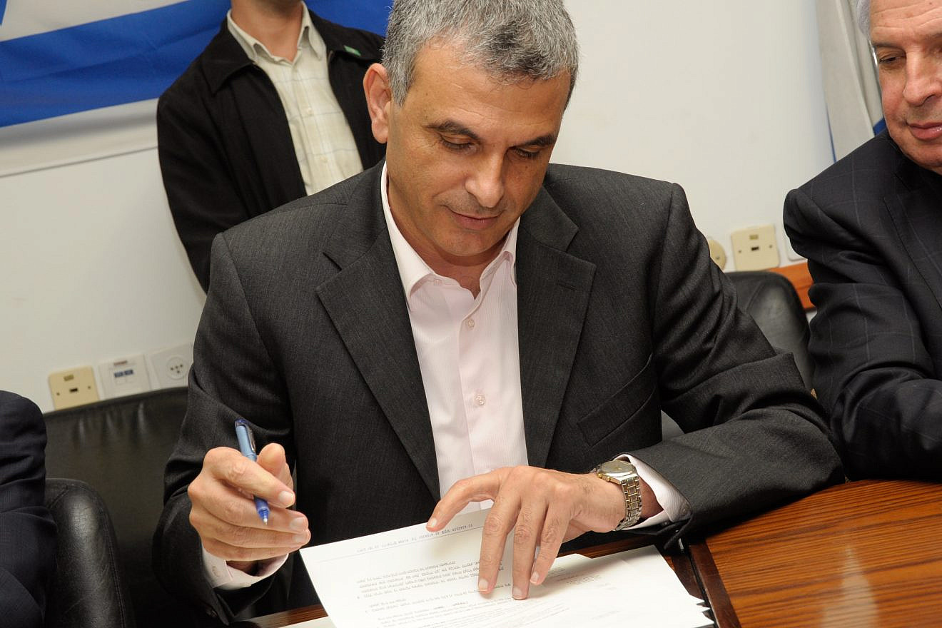 Israeli Finance Minister Moshe Kahlon. Credit: Dikla Bassist Shafrir via Wikimedia Commons.