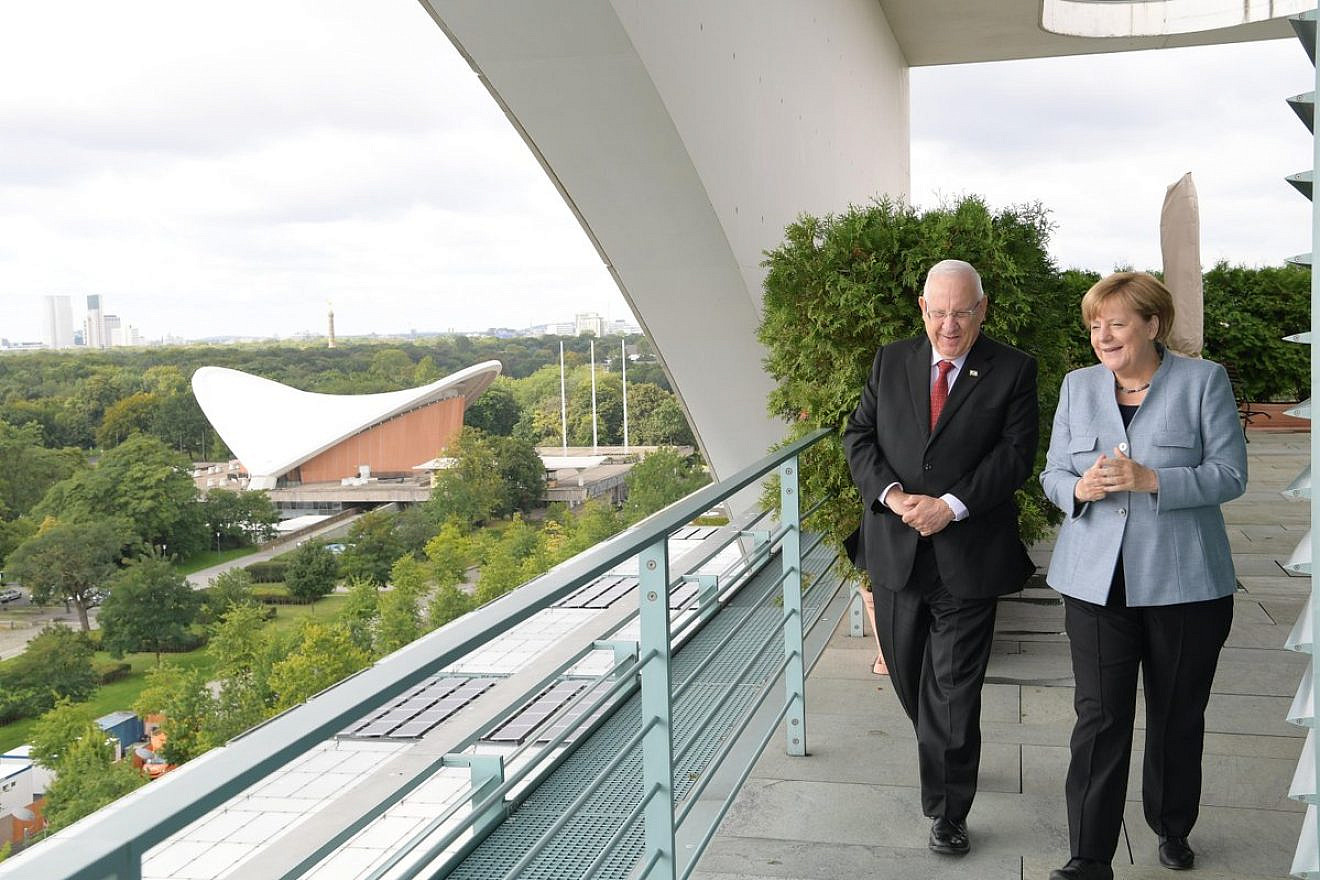 Israeli President Reuven Rivlin with German Chancellor Angela Merkel in Berlin, September 2016. Credit: GPO.