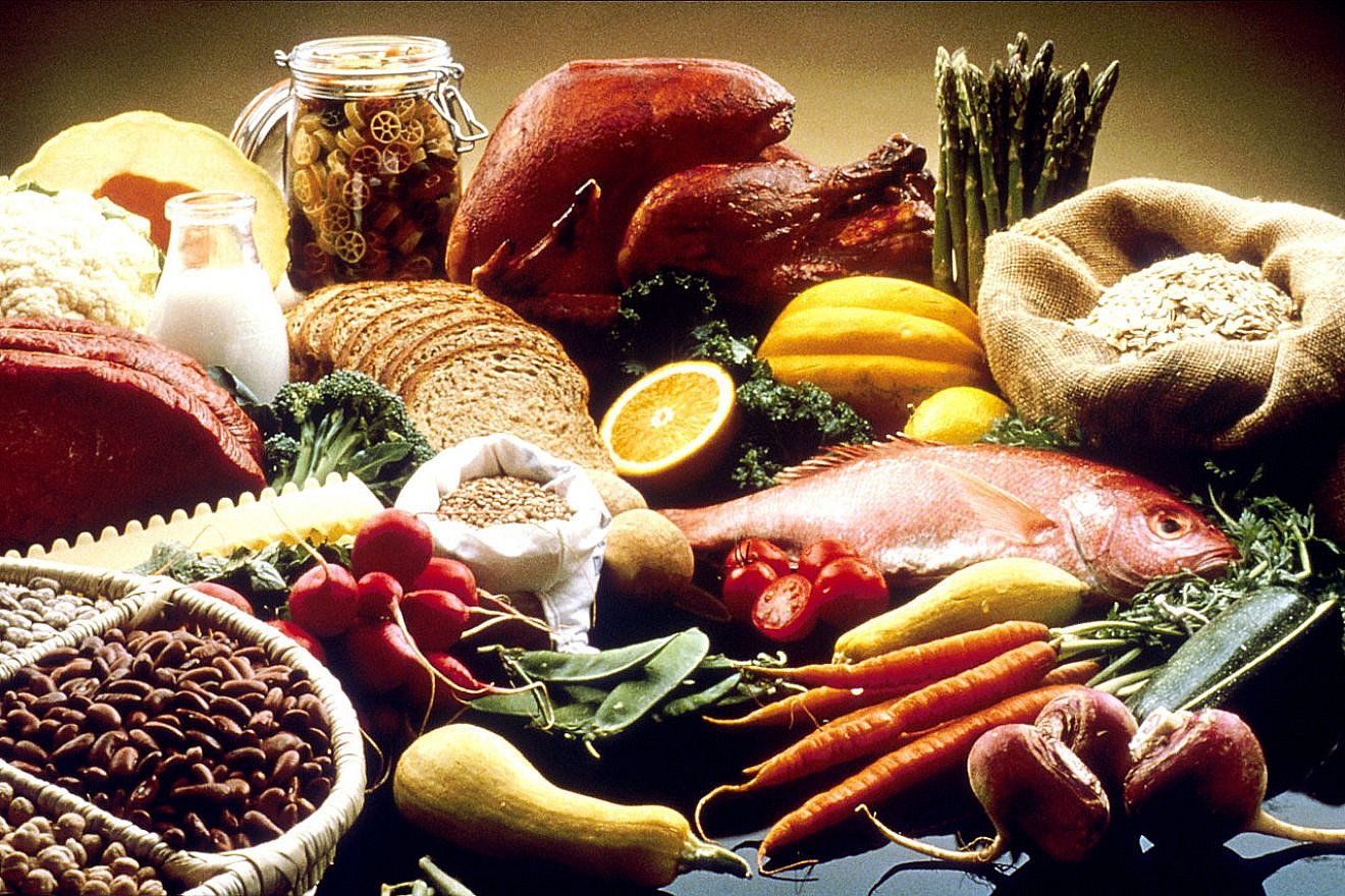 Healthy eating is related to longevity. Credit: Wikipedia.