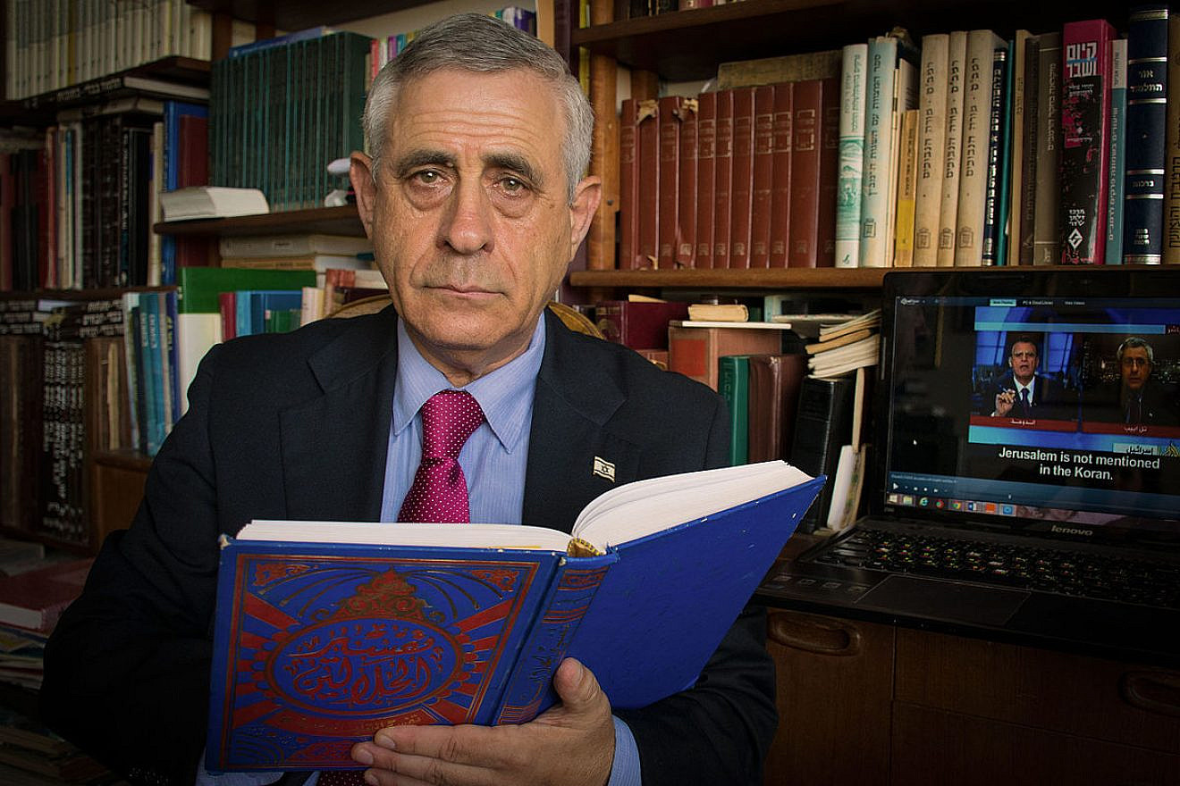 Bar-Ilan University lecturer and scholar of Arabic culture Mordechai Kedar. Credit: Wikimedia Commons.