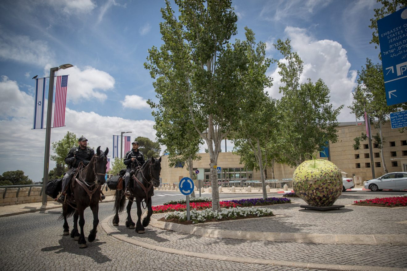 Mounted police seen in front of the U.S. Consulate in Jerusalem’s Arnona neighborhood on May 13, 2018. Photo by Yonatan Sindel/Flash90