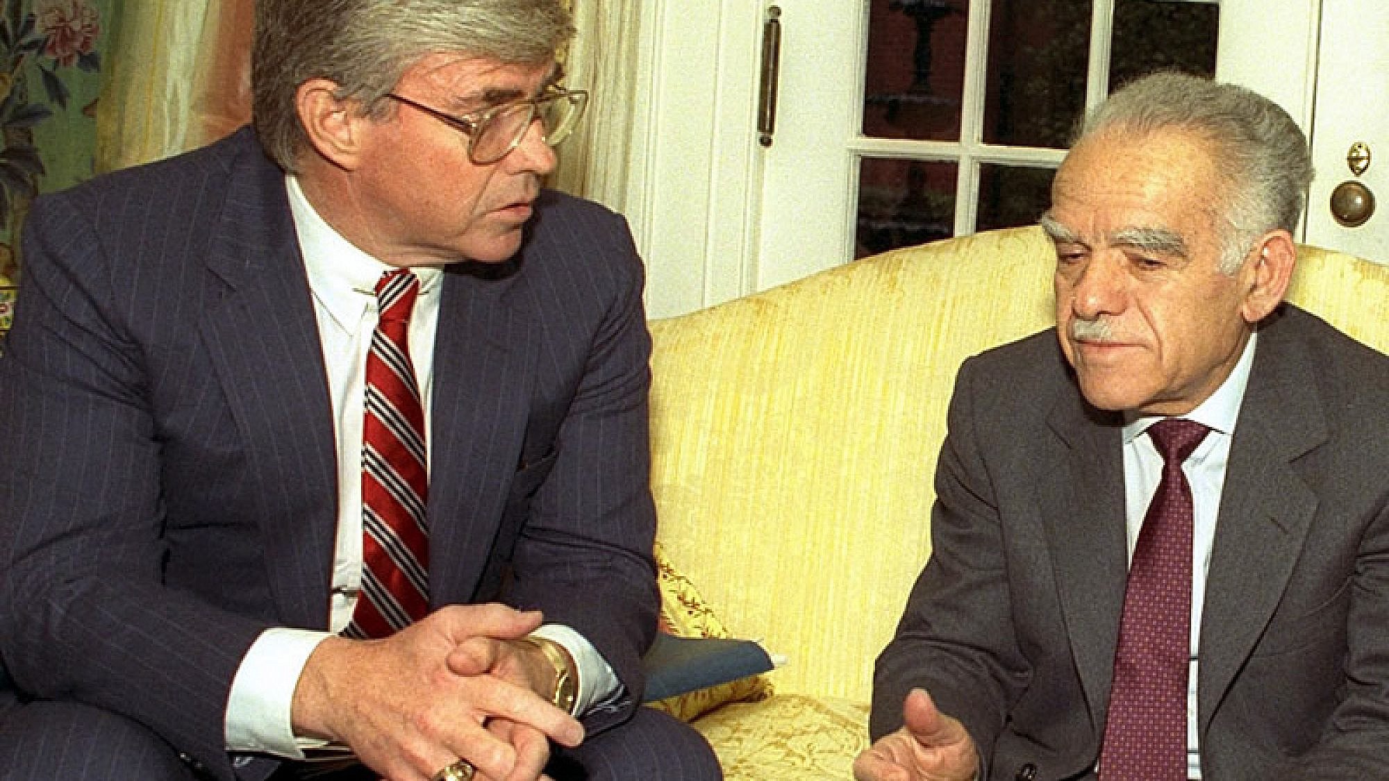 Jack Kemp, left, with Israeli Prime Minister Yitzhak Shamir. (Credit: Yaacov Saar, GPO)