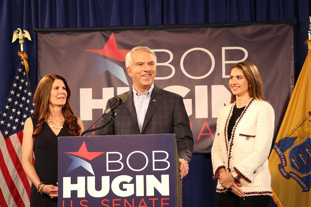 Republican candidate for the U.S. Senate from New Jersey Bob Hugin, alongside his wife and daughter. Credit: Bob Hugin for Senate/Facebook.
