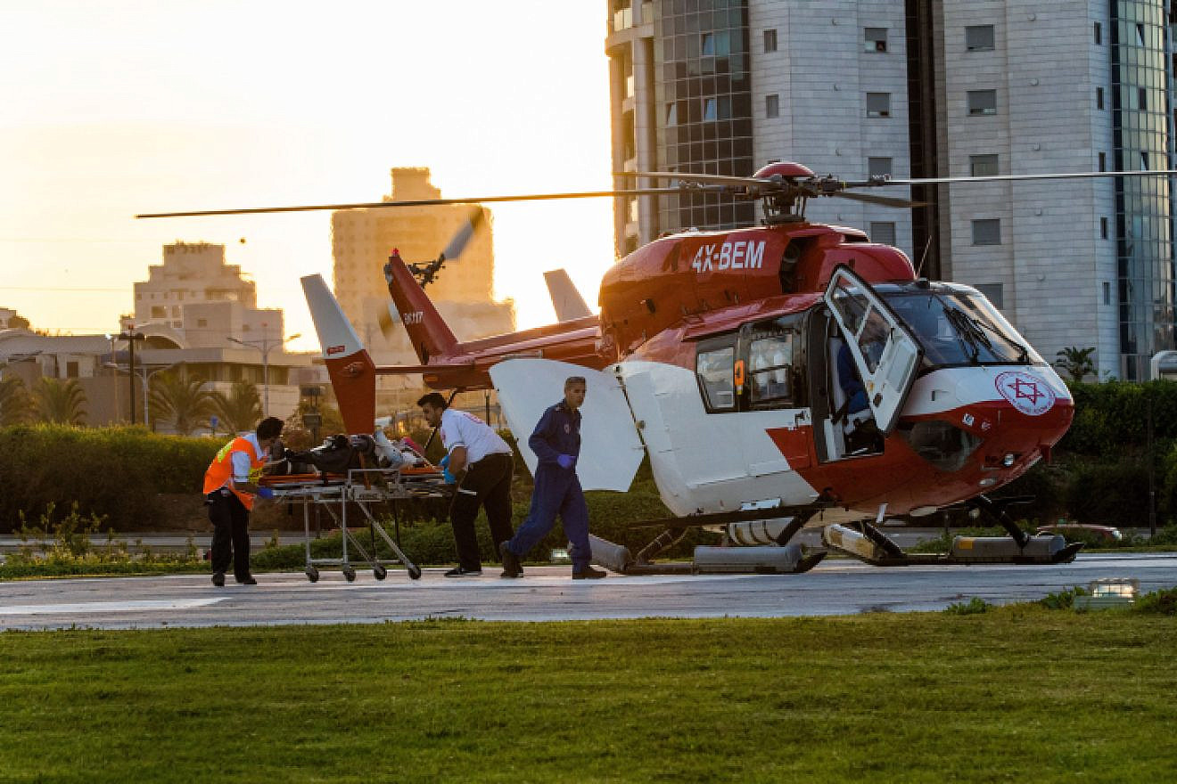 Medics evacuate a wounded Israeli soldier at the Beilinson Hospital in Petach Tikvah on March 16, 2018, after two Israeli soldiers died and another two where injured in a car-ramming terror attack in Samaria. Photo by Roy Alima/Flash90.