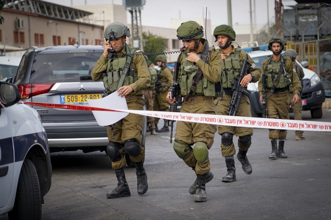 Israeli security forces at the scene of a shooting attack in the Barkan Industrial Park area on Oct. 7, 2018. Photo by Flash90.