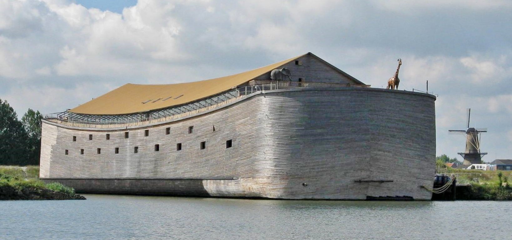 工芸品 Gustavsberg  Noaks Ark DROMEDAR Sycamore Noah's Ark and Animals