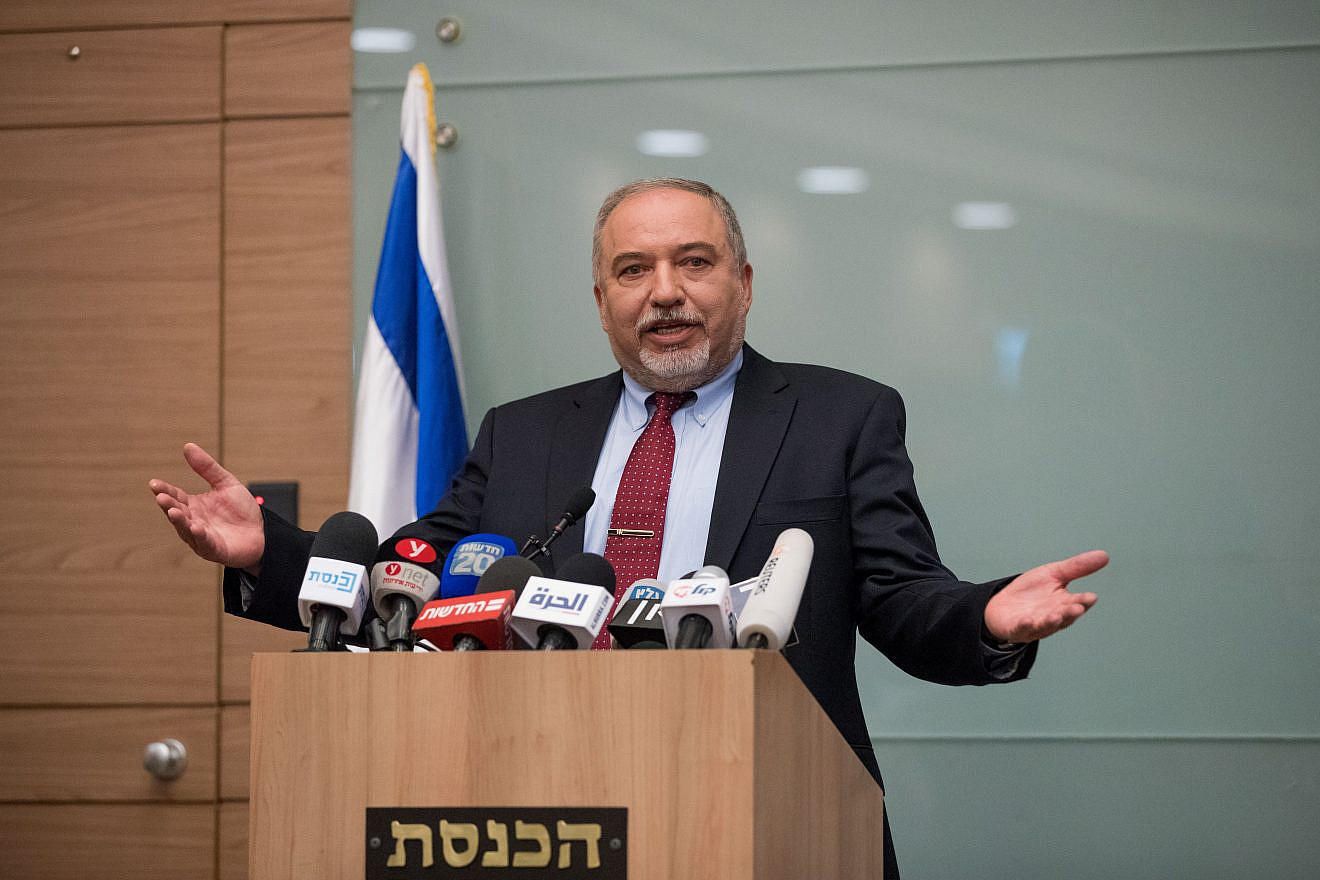 Israeli Defense Minister Avigdor Lieberman announces his resignation following the ceasefire with Hamas in Gaza during a press conference in the Knesset, Nov. 14, 2018. Photo by Yonatan Sindel/Flash90.