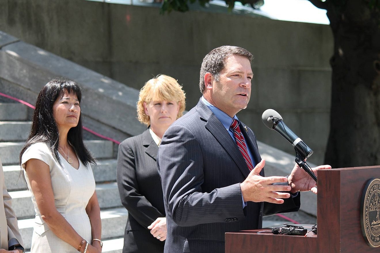 Congressman-elect Mark Green (R-Tenn.) speaking at an event in 2015. Credit: Mark Green via Facebook.
