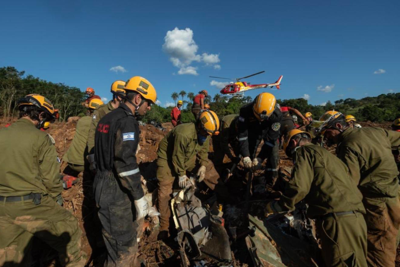 An Israel Defense Forces' search-and-rescue team in Brazil assists in locating victims of the Brumadinho dam collapse. Source: IDF Twitter.