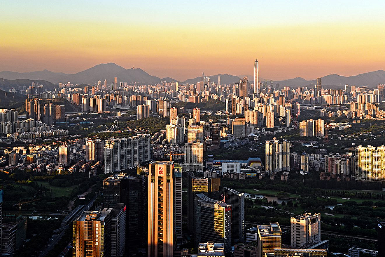 The Shenzhen skyline from the Nanshan District, China, June 23, 2016. Credit: Simbaxu/Wikimedia Commons.