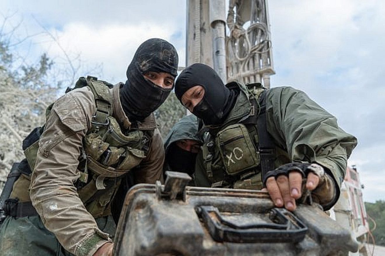 Israeli troops search for attack tunnels dug into Israel from southern Lebanon that the Israel Defense Forces believe Hezbollah planned to use in future wars, January 2019. Credit: Israel Defense Forces.
