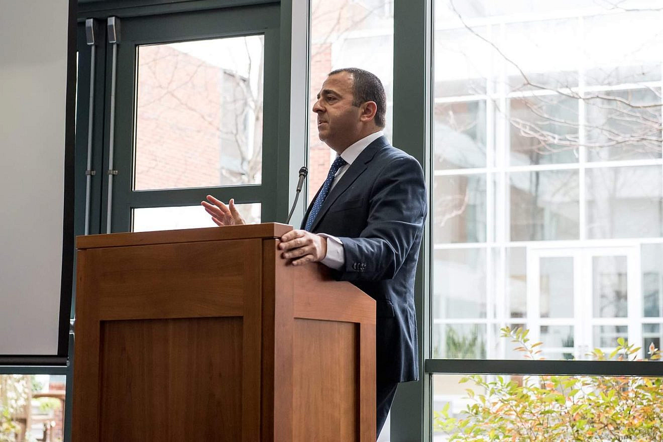 Former Israel Defense Forces Col. Eli Baron presents at a “Our Soldiers Speak” event at the University of Virginia School of Law in Charlottesville, Va. Credit: Our Soldiers Speak.