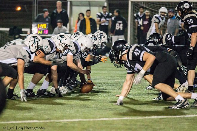 Two teams in Israel lining up. Credit: Erel Taly.