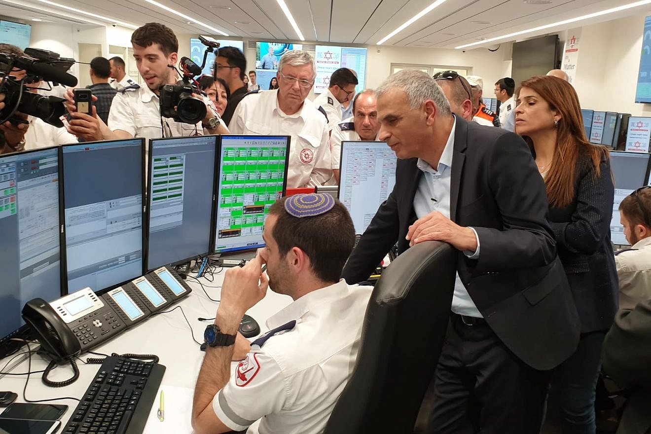 Israel's Finance Minister Moshe Kahlon is shown the cutting-edge dispatch technology at new National Operations Center on Feb. 25, 2019. Credit: Magen David Adom.