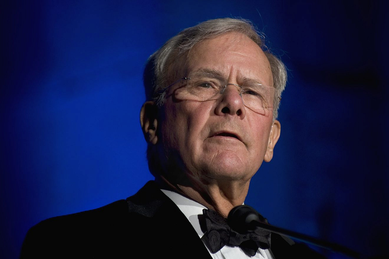 Tom Brokaw. Credit: Department of Defense photo by Mass Communication Specialist 1st Class Chad J. McNeeley/Released