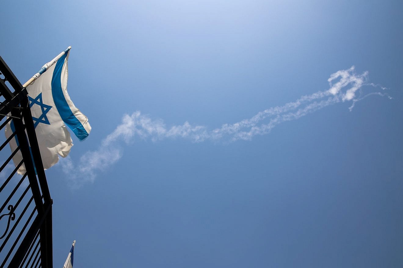 View of the trail left in the sky by a Patriot missiles that was fired to intercept a Syrian jet entering Israel from Syria, as seen in the Northern Israeli city of Tzfat, on July 24, 2018. Photo by David Cohen/Flash90.