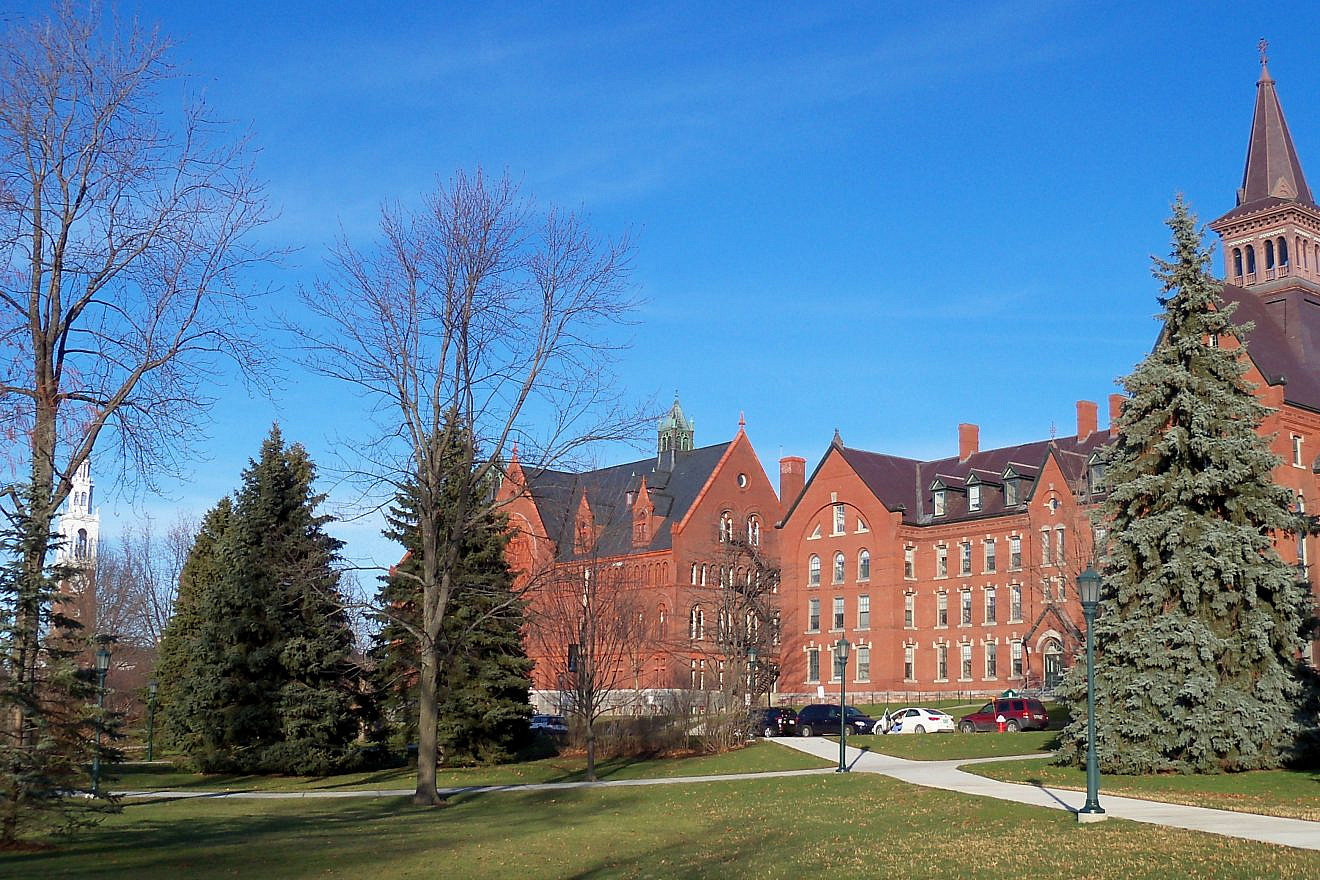 On the campus of the University of Vermont in Burlington. Credit: Alexius Horatius/Wikimedia Commons.