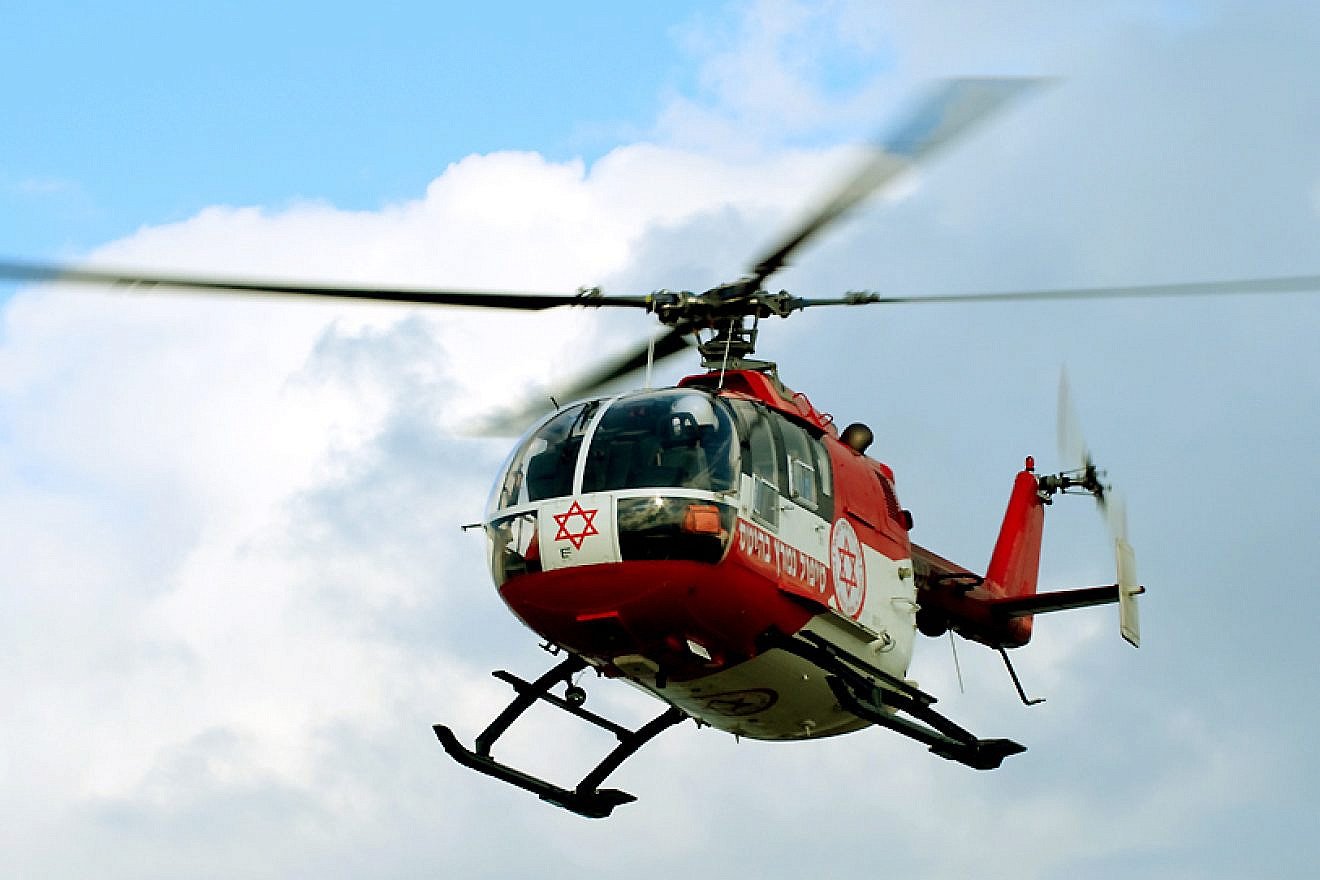 Magen David Adom helicopter, March 29, 2010. Credit: Wikimedia Commons.
