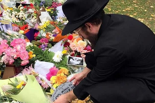 “The recent tragic mosque terror attacks have shown that real faith crosses religious divides,” noted New Zealand Parliament member Duncan Webb. Credit: Chabad.org/News.