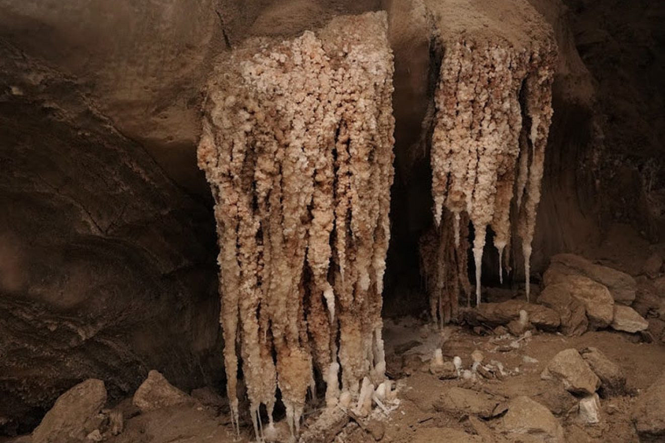 Malham Cave. Credit: Ruslan Paul/Hebrew University.