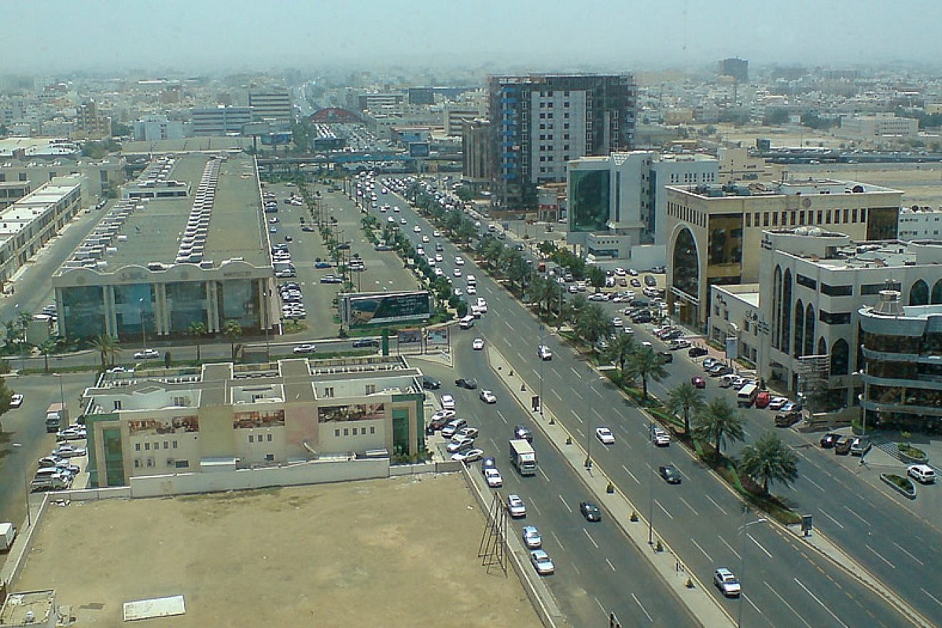 Jeddah, Saudi Arabia. Credit: Ammar Shaker via Wikimedia Commons.