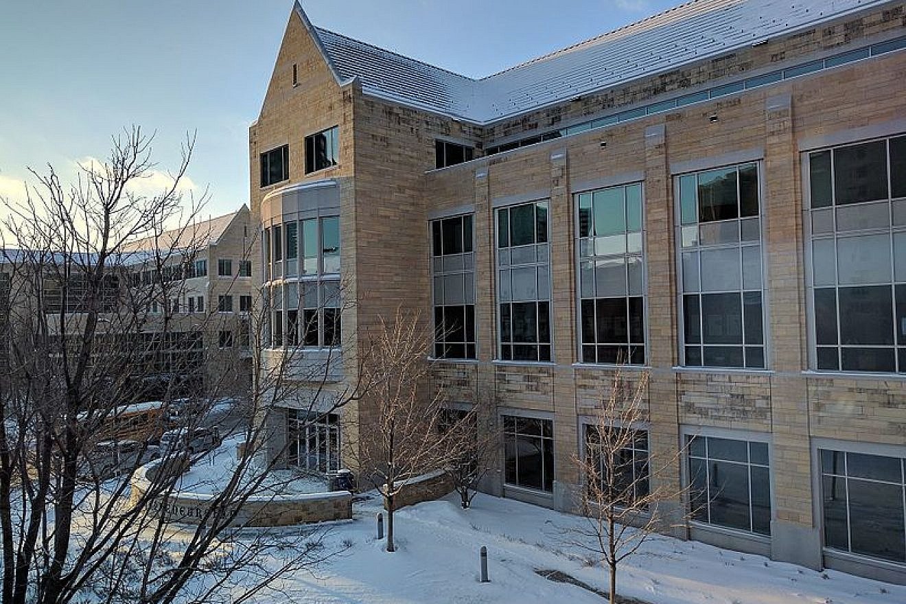 University of St. Thomas in Saint Paul, Minn. Credit: Runner1928/Wikimedia Commons.