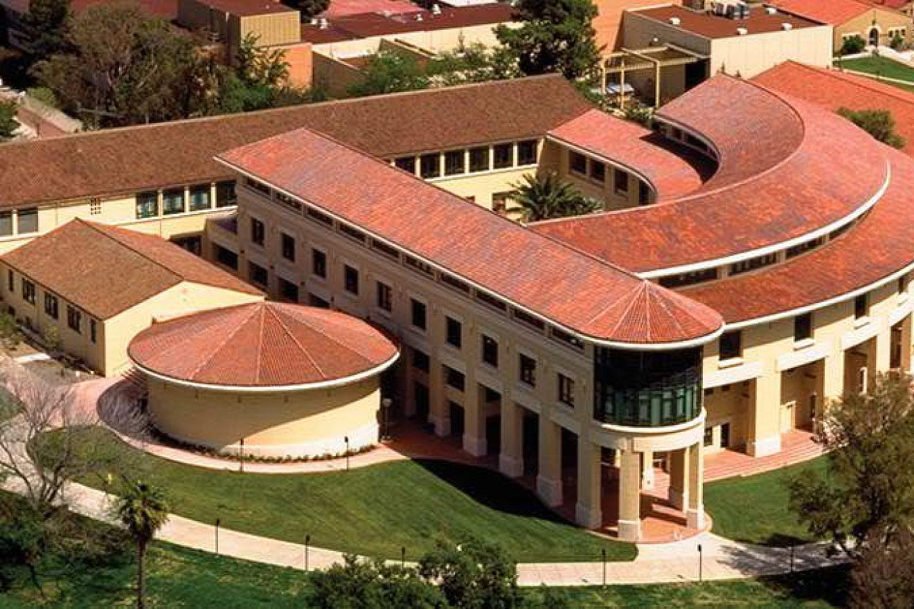 Aerial view of the Orfalea College of Business and the California Polytechnic State University, Cal Poly SLO campus. Credit: Indefiarch/Wikimedia Commons.