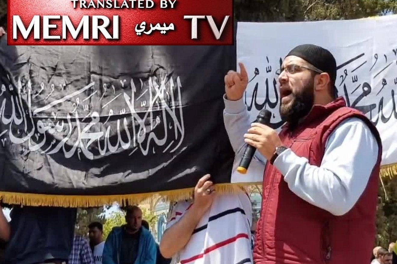 In this still image taken from a video posted on May 10, 2019, Palestinian cleric Nidhal Siam is seen addressing a crowd outside the Al-Aqsa mosque in Jerusalem. (MEMRI)