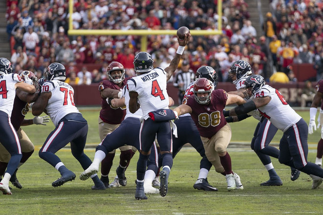 Deshaun Watson and the Houston Texans play against the Washington Redskins on Nov. 18, 2018. Credit: Flickr.